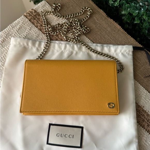 Gucci Gold/Yellow Wallet on Chain Authentic - Picture 1 of 10